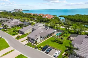 2181 Harbourside Dr, Longboat Key, FL 34228 - Photo 37