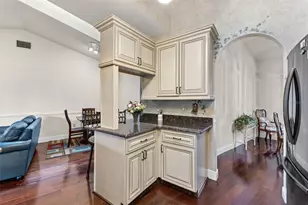 2559 Wood Oak Dr, Sarasota, FL 34232 - Photo 5