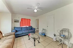 1701 13th St W, Bradenton, FL 34205 - Photo 5