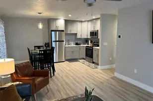 302 19th St E, Bradenton, FL 34208 - Photo 9