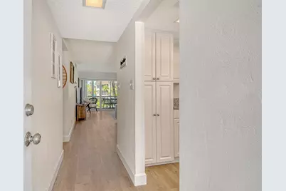 4380 Exeter Drive #204, Longboat Key, FL 34228 - Photo 3