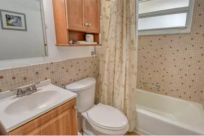 4380 Exeter Drive #204, Longboat Key, FL 34228 - Photo 31