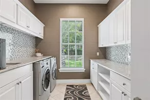 6959 Westchester Cir, Lakewood Ranch, FL 34202 - Photo 23