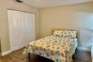 4689 Oak Forest Dr E, Sarasota, FL 34231 - Photo 11