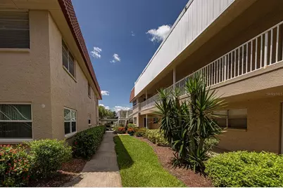 10037 62nd Terrace N #23, Saint Petersburg, FL 33708 - Photo 19