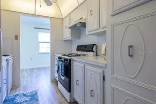 10037 62nd Terrace N, Saint Petersburg, FL 33708 - Photo 11