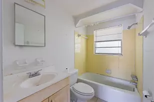 411 Alamanda Rd, Anna Maria, FL 34216 - Photo 23