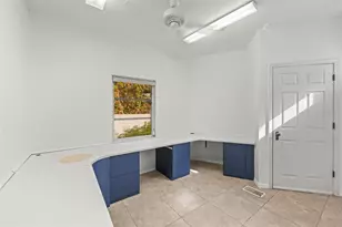 7615 4th Ave Dr NW, Bradenton, FL 34209 - Photo 17