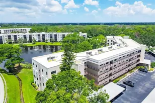 6188 80th St N, Saint Petersburg, FL 33709 - Photo 1