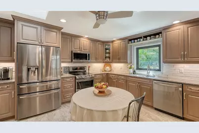 4761 Pine Harrier Drive, Sarasota, FL 34231 - Photo 9