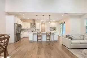 2410 Prospect St, Sarasota, FL 34239 - Photo 13