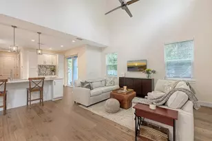 2410 Prospect St, Sarasota, FL 34239 - Photo 7