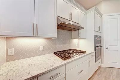 7781 Grande Shores Drive, Sarasota, FL 34240 - Photo 13