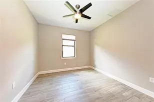 7781 Grande Shores Dr, Sarasota, FL 34240 - Photo 29