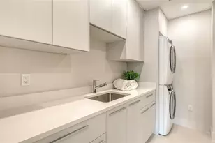 2596 Floyd St, Sarasota, FL 34239 - Photo 89