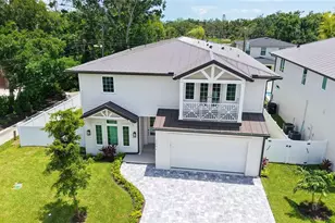 2596 Floyd St, Sarasota, FL 34239 - Photo 3