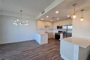 1709 N Tamiami Trl, Sarasota, FL 34234 - Photo 7