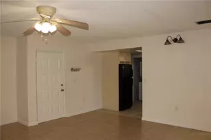 2727 75th St W, Bradenton, FL 34209 - Photo 9