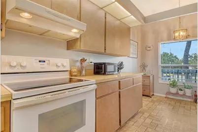 7214 Cloister Drive #7214, Sarasota, FL 34231 - Photo 13