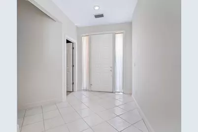 3954 Hamilton Club Circle #14, Sarasota, FL 34242 - Photo 7