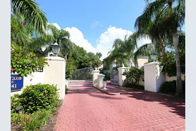 3954 Hamilton Club Circle #14, Sarasota, FL 34242 - Photo 5