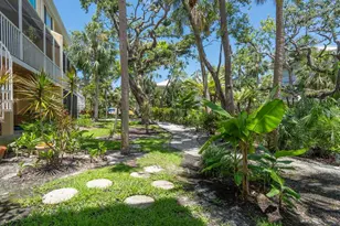 3954 Hamilton Club Cir, Sarasota, FL 34242 - Photo 33