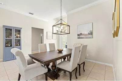 6216 Donnington Court, Sarasota, FL 34238 - Photo 9