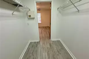 2360 SW Archer Rd, Gainesville, FL 32608 - Photo 9