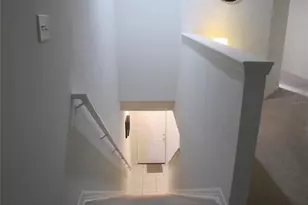 3461 Parkridge Cir, Sarasota, FL 34243 - Photo 13