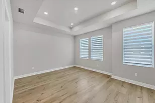 2513 Boone Ct, Sarasota, FL 34237 - Photo 25