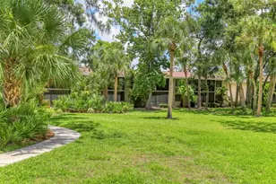 924 La Costa Cir, Sarasota, FL 34237 - Photo 29