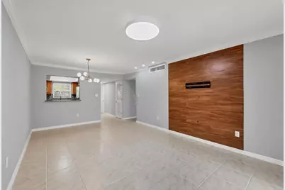 924 La Costa Circle #4, Sarasota, FL 34237 - Photo 9