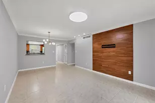 924 La Costa Cir, Sarasota, FL 34237 - Photo 9