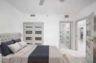 1255 N Gulfstream Ave, Sarasota, FL 34236 - Photo 17