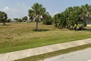 226 Rotonda Blvd W, Rotonda West, FL 33947 - Photo 1