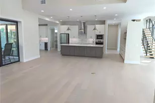 2110 Michele Dr, Sarasota, FL 34231 - Photo 3