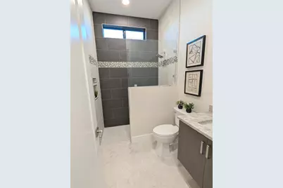 2110 Michele Drive, Sarasota, FL 34231 - Photo 37