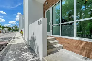 626 Rawls Ave, Sarasota, FL 34236 - Photo 3