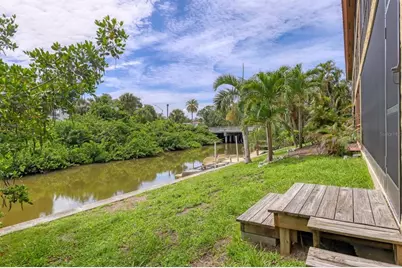 1650 Pine Tree Lane #105, Sarasota, FL 34236 - Photo 21