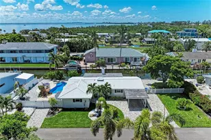 726 Jungle Queen Way, Longboat Key, FL 34228 - Photo 1