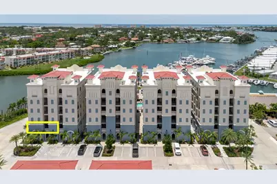 501 Tamiami Trail N #201, Venice, FL 34285 - Photo 1