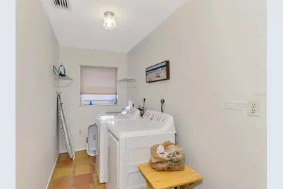 4946 Commonwealth Drive, Sarasota, FL 34242 - Photo 43