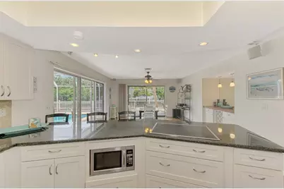 4946 Commonwealth Drive, Sarasota, FL 34242 - Photo 25