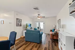 6016 Hibiscus Dr, Bradenton, FL 34207 - Photo 9