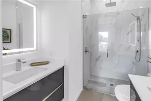 2314 Floyd St, Sarasota, FL 34239 - Photo 49