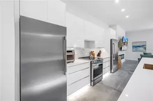 2314 Floyd St, Sarasota, FL 34239 - Photo 13