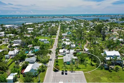 12107 45th Avenue W, Cortez, FL 34215 - Photo 23