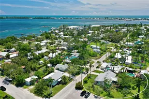 12107 45th Ave W, Cortez, FL 34215 - Photo 25