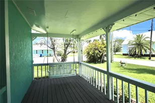 12107 45th Ave W, Cortez, FL 34215 - Photo 3