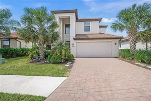 19369 Nearpoint Dr, Venice, FL 34292 - Photo 1